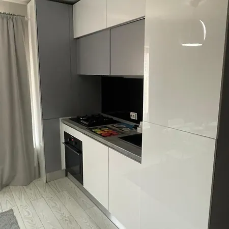 Apartment City Center Luxury - 2 Bedrooms 85m Self Check-in Craiova