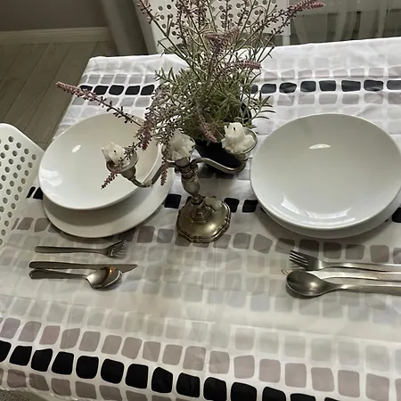 City Center Luxury - 2 Bedrooms 85m Self Check-in Apartment *